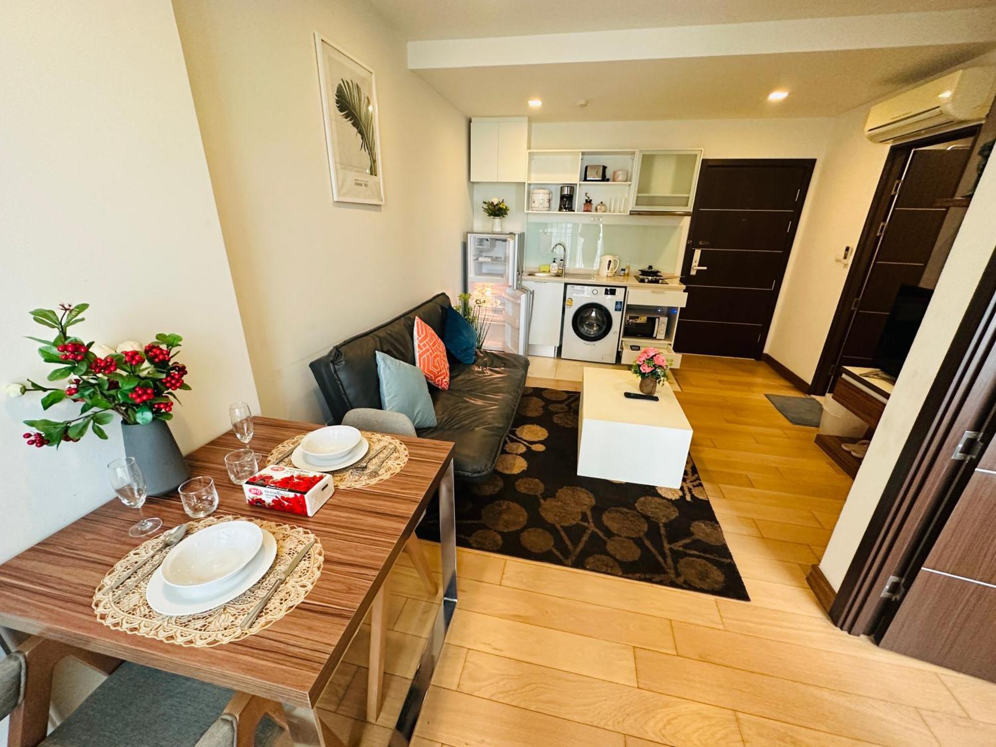 The Astra Condo Changkhlan In Chiang Mai Bagian luar foto