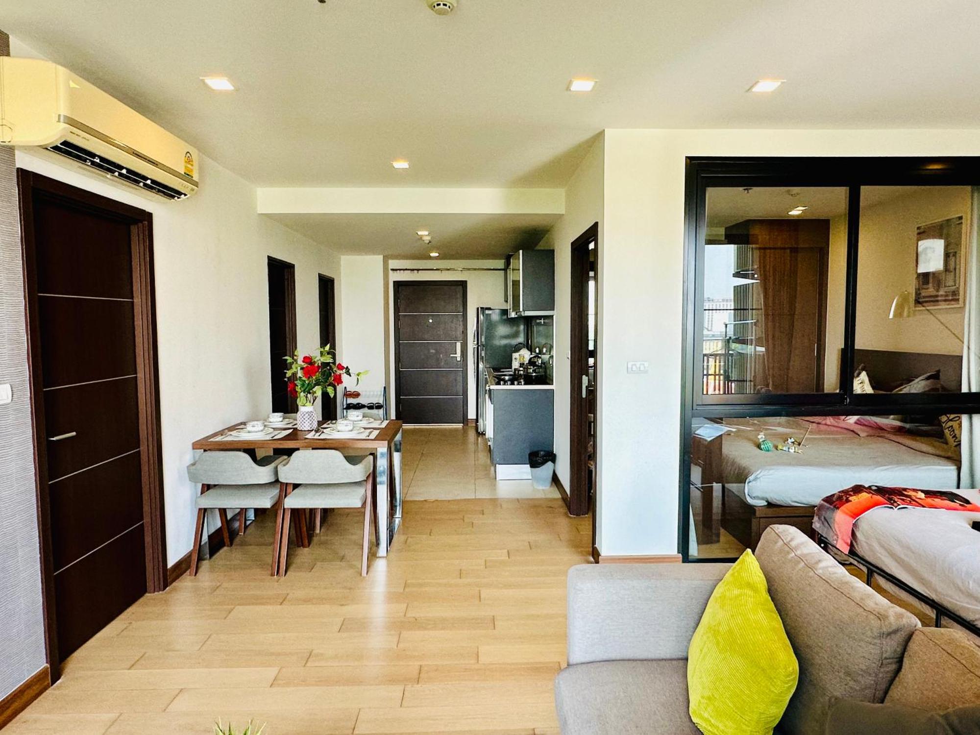 The Astra Condo Changkhlan In Chiang Mai Bagian luar foto